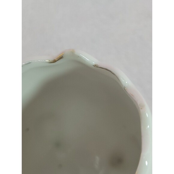 Vintage Porcelain Footed Cracked Egg-Shaped Vase Hand-Painted Roses Japan 3" - Picture 4 of 8